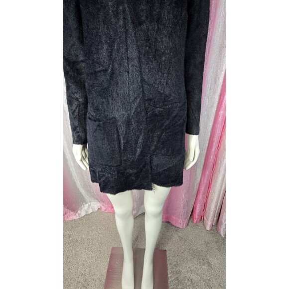 LOVE TOKEN Black Faux Fur Cozy Open Front Cardigan Size Large - Picture 3 of 12